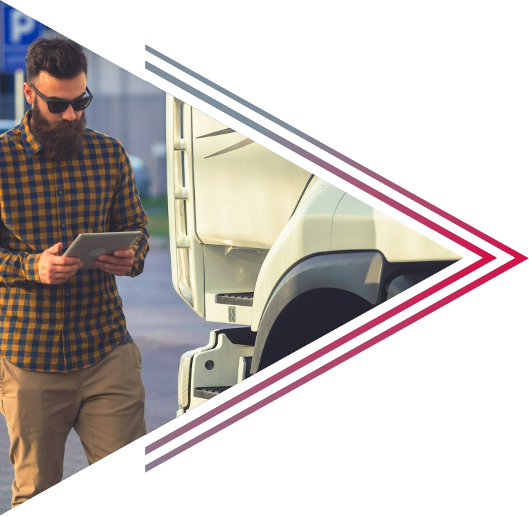 mężczyzna w okularach